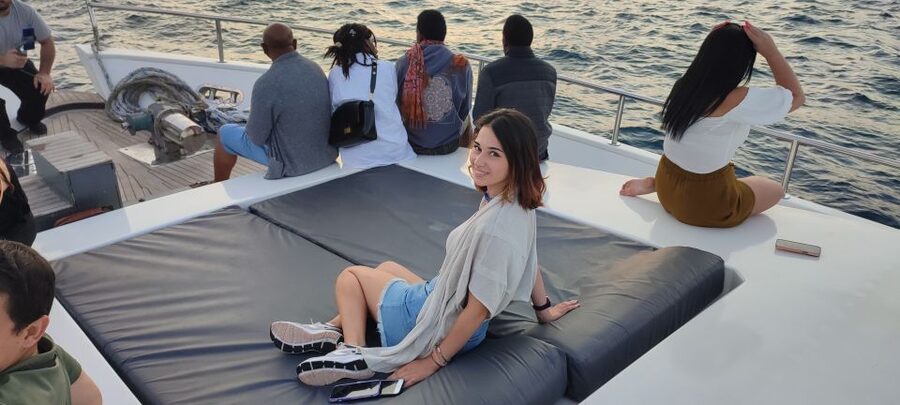 Istanbul: Bosphorus Sunset Cruise on Yacht with Live Guide - Maiden’s Tower at golden hour