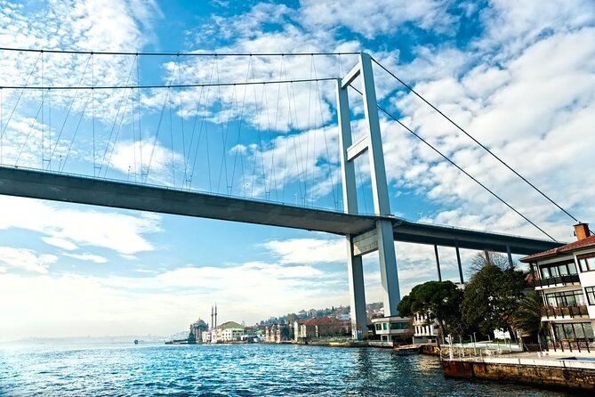 ISTANBUL: Dinner Cruise On The Bosphorus with Turkish night show - What you see from Dolmabahçe to Kız Kulesi