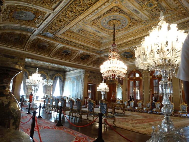 Istanbul: Full-Day Tour with Dolmabahce & Bosphorus Cruise - What this full-day Istanbul route is really like
