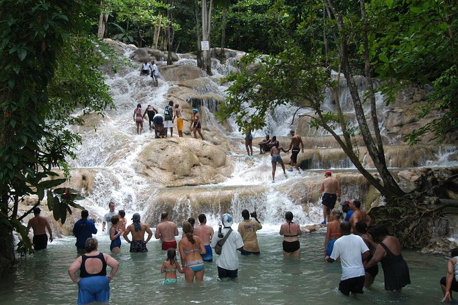 Jamaica Dunn's River Falls Party Cruise with Snorkeling - Sailing past Jamaica’s coast