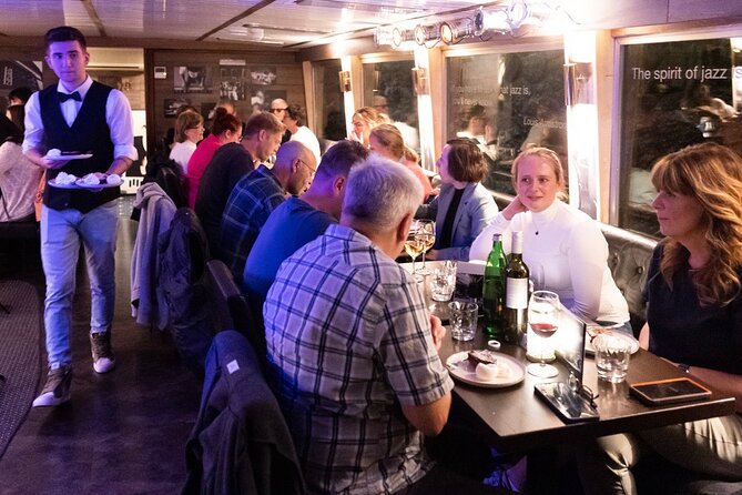 Jazz Boat: Popular LIVE JAZZ dinner cruise - Prague’s monuments from the river after dark