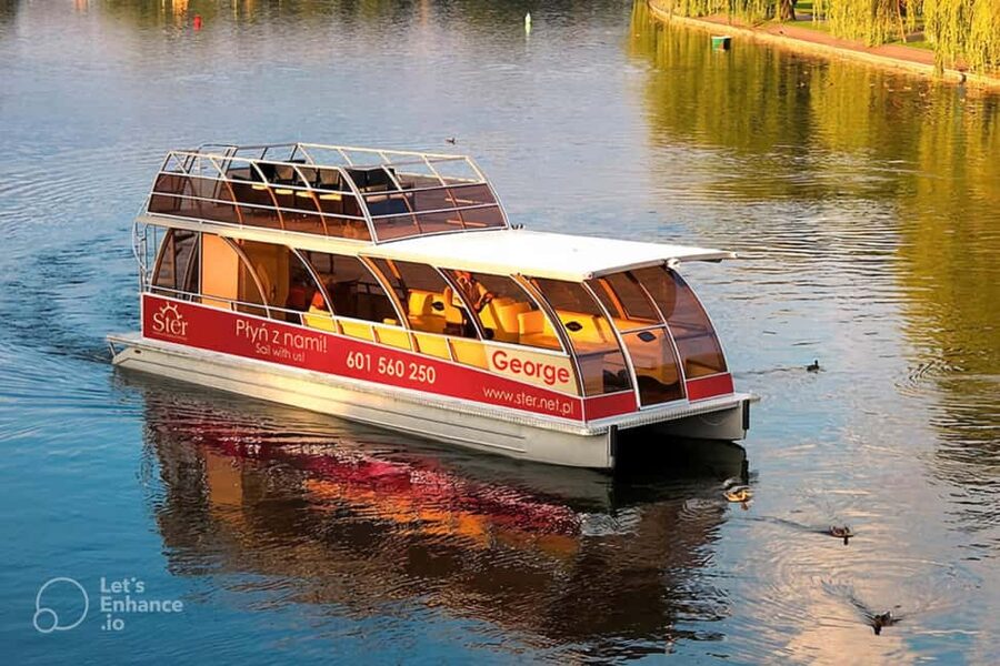 Krakow: Day or Night Vistula River Cruise with Audio Guide - Finding Wiślany Ogród and getting ready to board