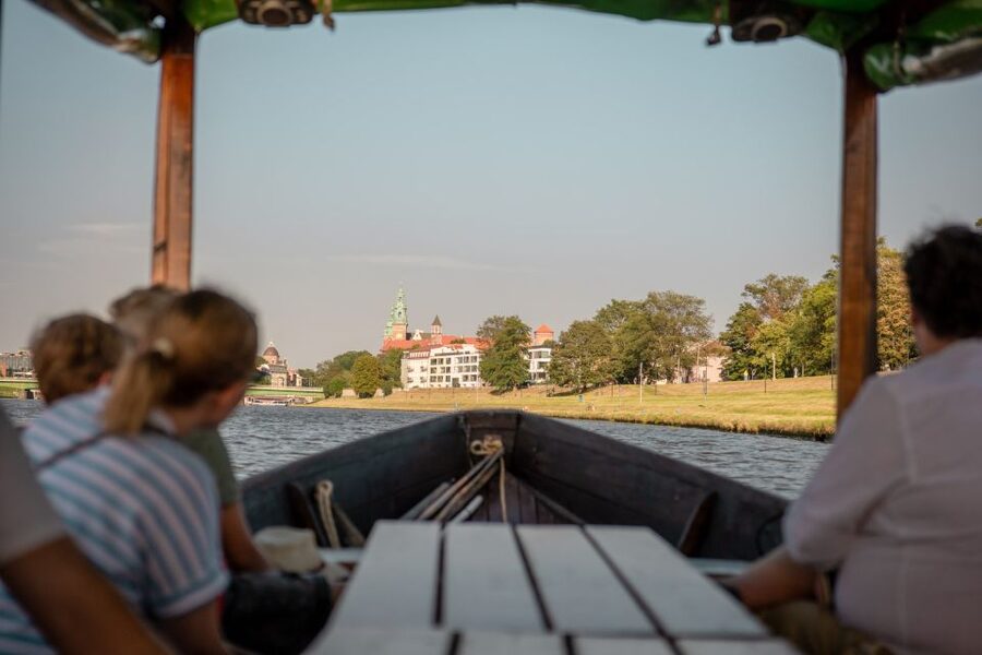 Krakow: Early Bird Vistula River Sightseeing Cruise - Starting Beside Wawel Castle