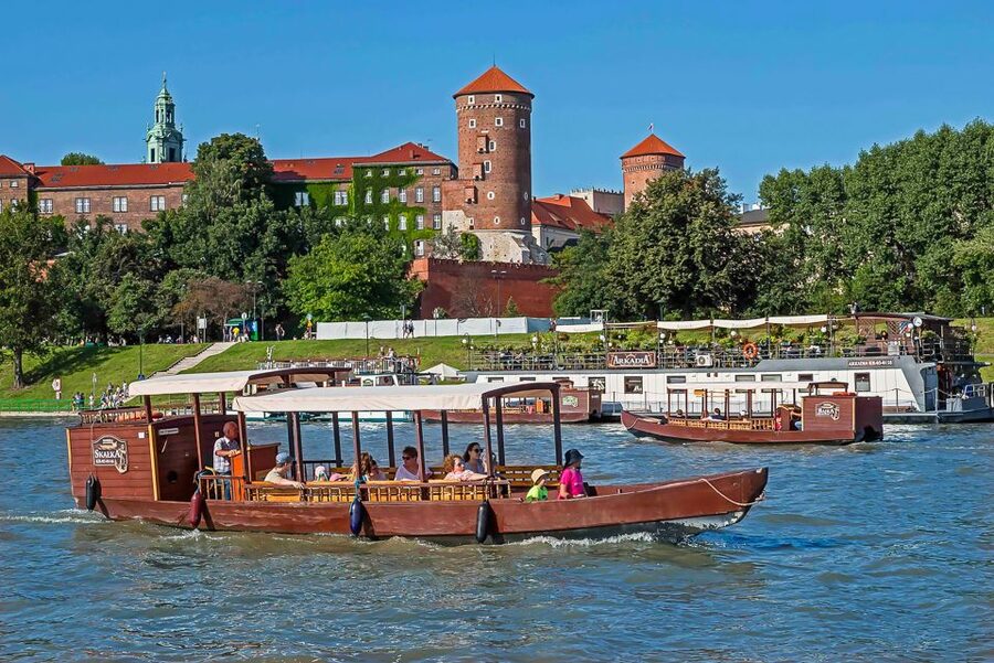 Krakow: Sightseeing Cruise by Vistula River - Kazimierz and Church on the Rock