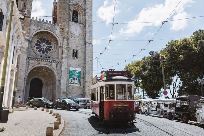 Lisbon Hop-On Hop-Off Bus, Tram Tour, River Cruise for 72/96Hour - Why this pass works well for a first look at Lisbon