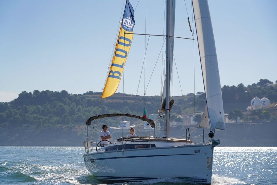 Lisbon: Luxury Private Sailing Boat Cruise on River Tagus - Weather, comfort, and timing