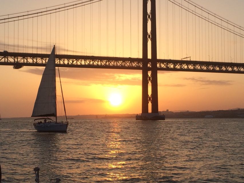 Lisbon: Luxury Private Sailing Boat Cruise on River Tagus - What the $318 price means