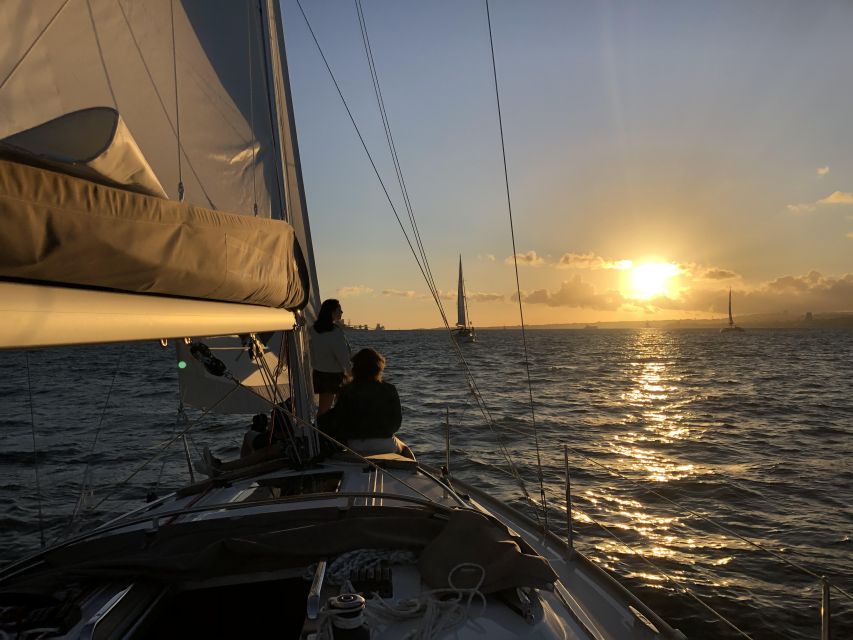 Lisbon: Luxury Private Sailing Boat Cruise on River Tagus - Starting at Doca do Bom Sucesso