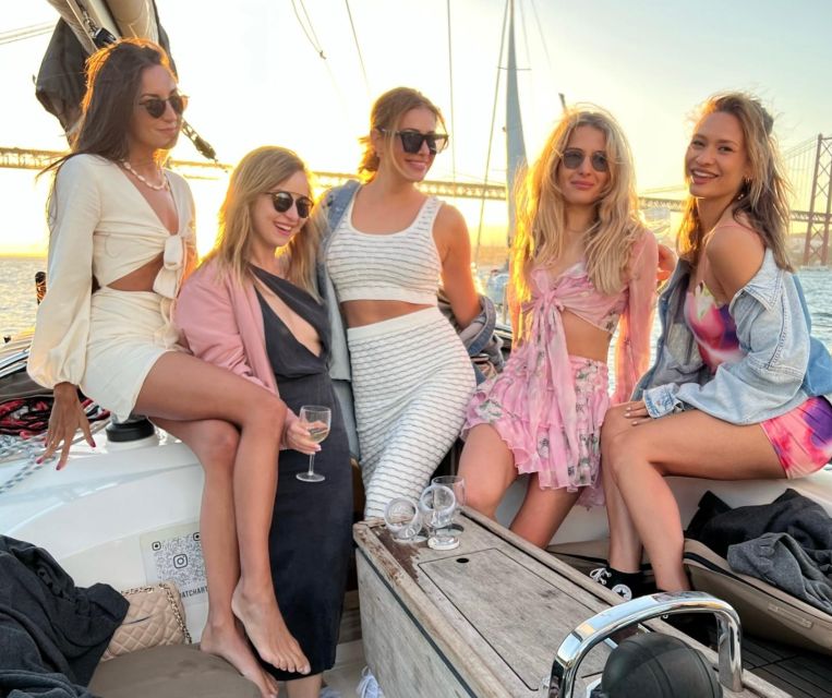 Lisbon: Tagus River Cruise, Morning, Day, Sunset, or Night - Comfort, Group Size, and Weather