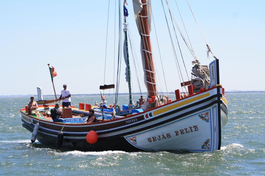 Lisbon: Tagus River Express Cruise in a Traditional Vessel - Why Lisbon looks different from the Tagus