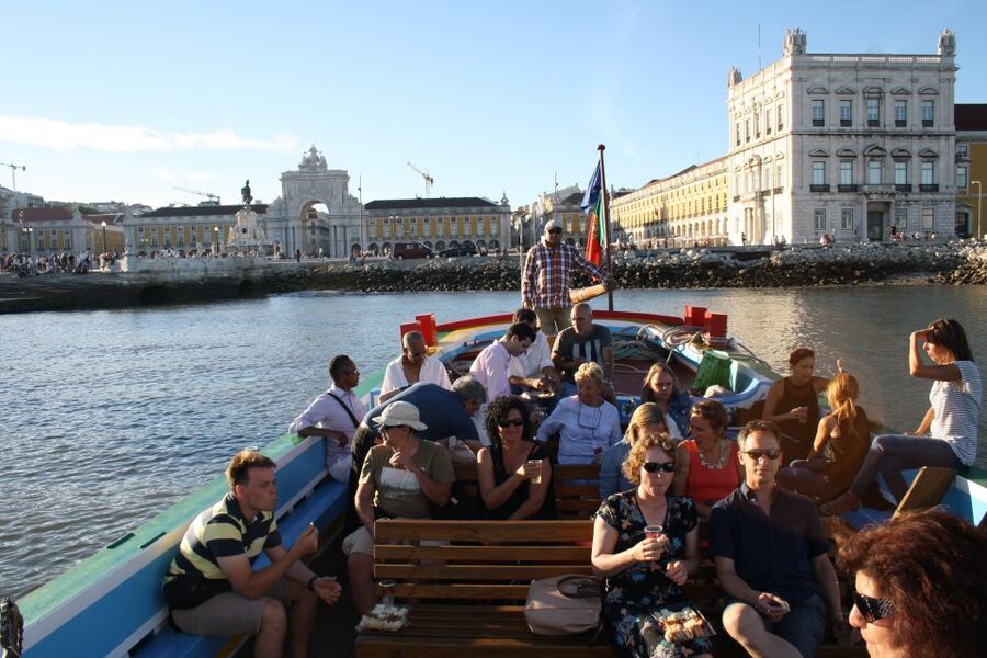 Lisbon: Tagus River Express Cruise in a Traditional Vessel - The right length for a busy Lisbon day