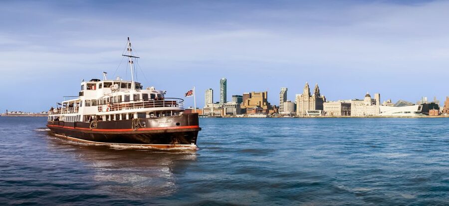 Liverpool: Sightseeing River Cruise on the Mersey River - Liverpool’s waterfront makes more sense from the Mersey
