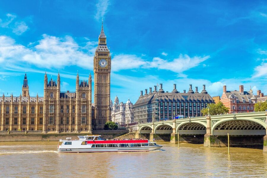London: Full-Day Sightseeing Bus Tour with River Cruise - Inside St. Paul’s Cathedral