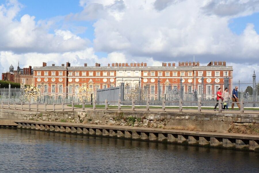 London: Hampton Court to Richmond River Thames Cruise - Key points to know before boarding