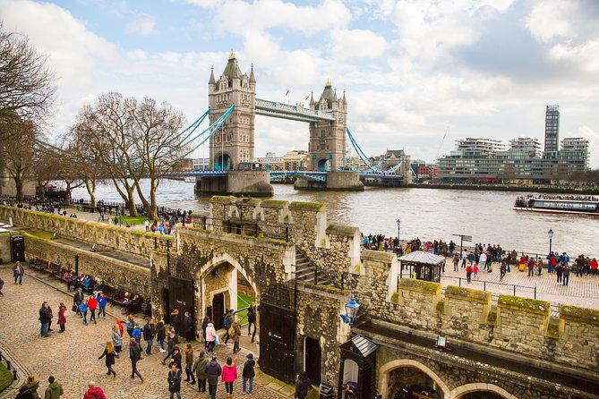 London In One Day Tour with River Cruise & London Eye Option - Who will get the most from this day