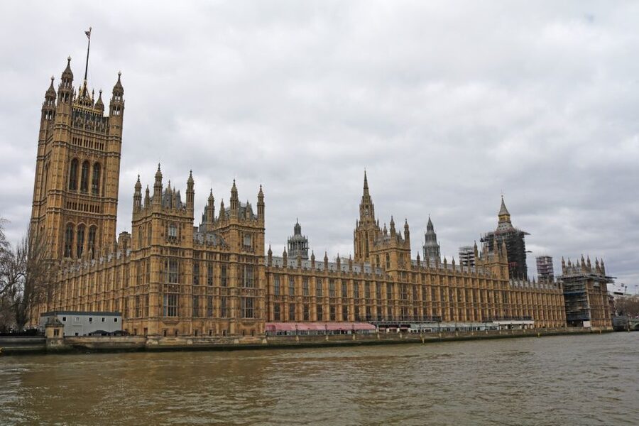 London: Kew to Westminster River Thames Cruise - Why the small boat matters
