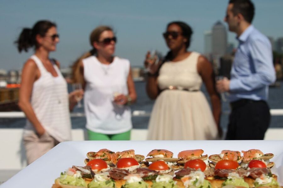 London: River Thames Evening Cruise with Bubbly and Canapés - Is $37 a fair price?