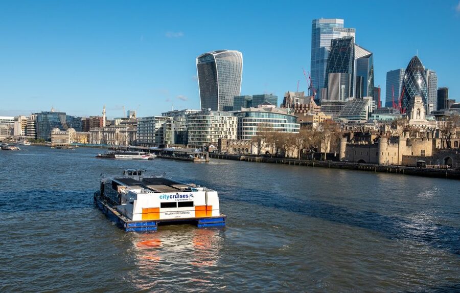 London River Thames Lunch Cruise - What the 105-minute route shows you
