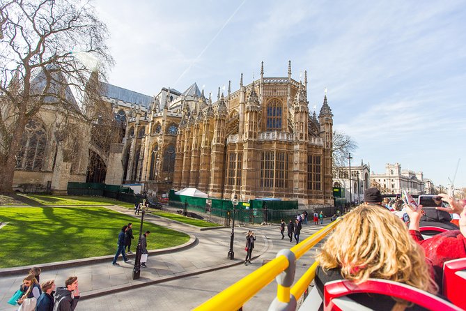 London Tootbus Hop on Hop off Bus Tour and Thames River Cruise - The blue route covers royal London, parks, and museums