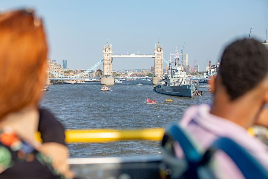 London: Tootbus Hop-on Hop-off (Optional River Cruise) - Four walks for time off the bus