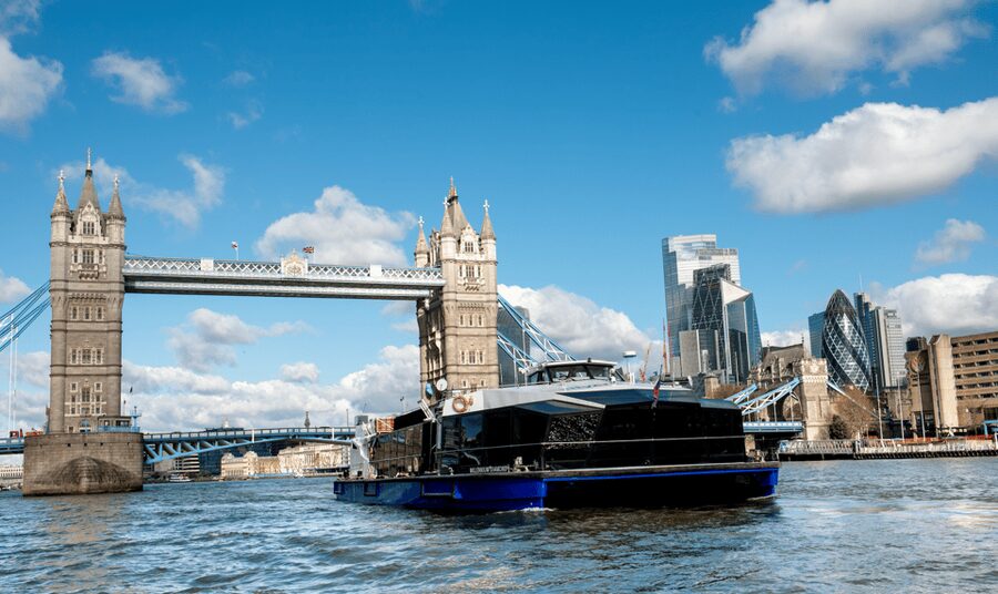 London: Warner Bros. Studio Tour and River Thames Cruise - The Great Hall and Platform 9 and 3/4