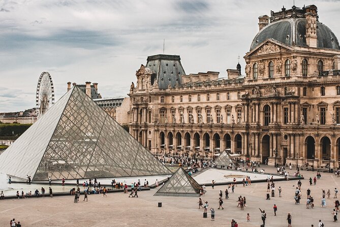 Louvre Museum Ticket & Optional Seine River Cruise - Inside the Louvre: Famous Faces and Endless Corridors