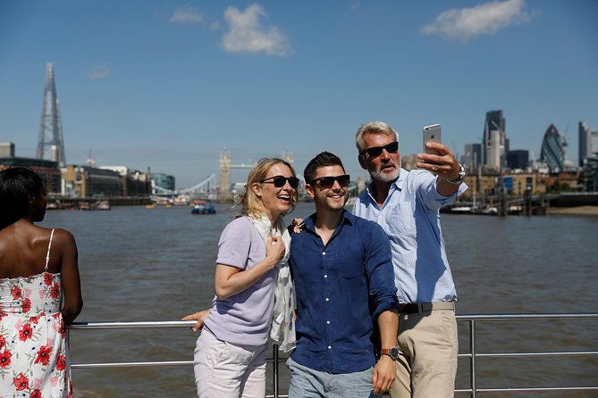 Lunch River Cruise on the Thames with 2-Course Meal - Westminster, Parliament, and Big Ben