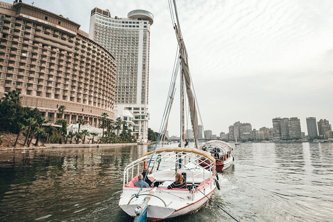 Luxury Cairo Nile Dinner Cruise and Show - Nile Maxim Cruise - A set dinner with Egyptian favorites