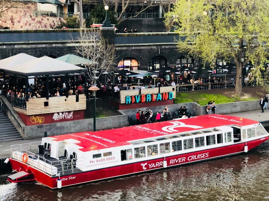 Melbourne: Yarra River Sightseeing Cruise - A calm introduction to Melbourne from Federation Wharf