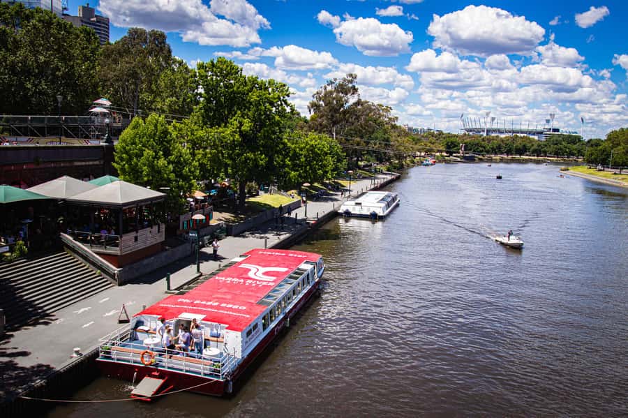 Melbourne: Yarra River Sightseeing Cruise - Commentary that adds more than building names