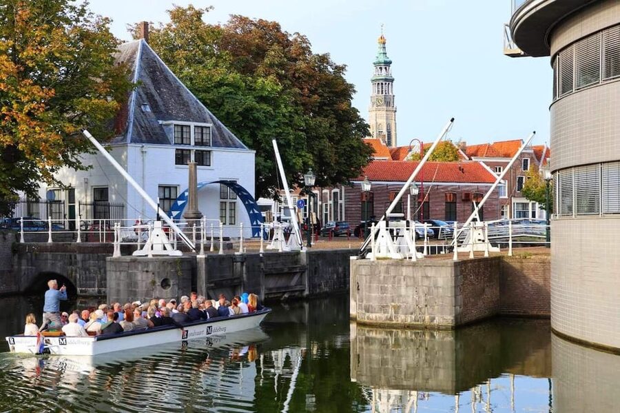 Middelburg: City Canal Cruise - The 45-minute route through Middelburg
