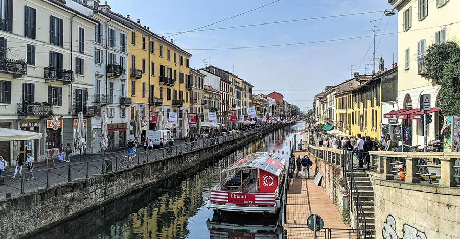 Milan: Navigli District Canal Boat Tour with Aperitivo - What this Navigli cruise actually feels like