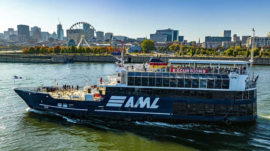 Montréal: Guided Sightseeing River Cruise - Final call: book it for the viewpoint