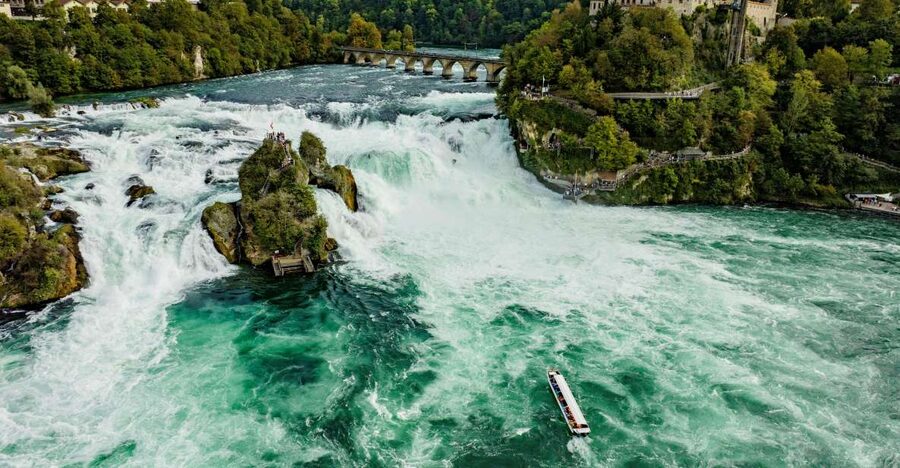 Neuhausen am Rheinfall: Rhine Falls Boat Tour - What happens at Schlössli Wörth Platz No. 3
