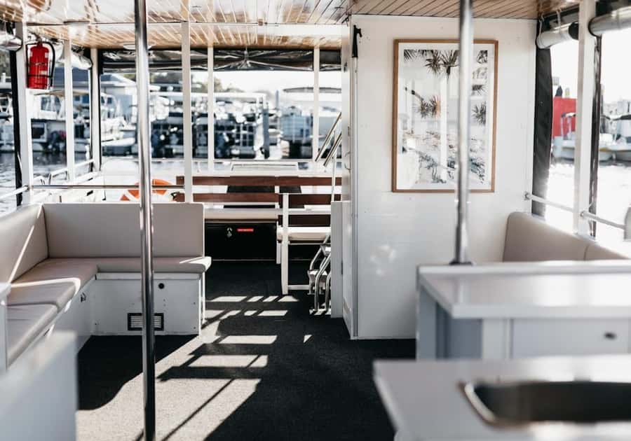 Noosaville: Noosa River Sunset Cruise - Music, drinks, and snacks on the water