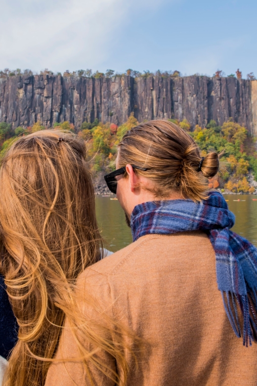 NYC: Hudson River Fall Foliage Sailing Trip - Should you book the Hudson fall foliage sail?