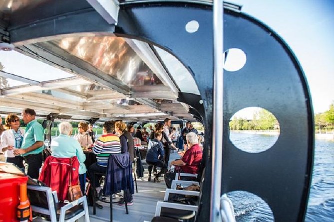 Ottawa Boat Cruise - Rideau Canal Cruise - Starting at the National Arts Centre