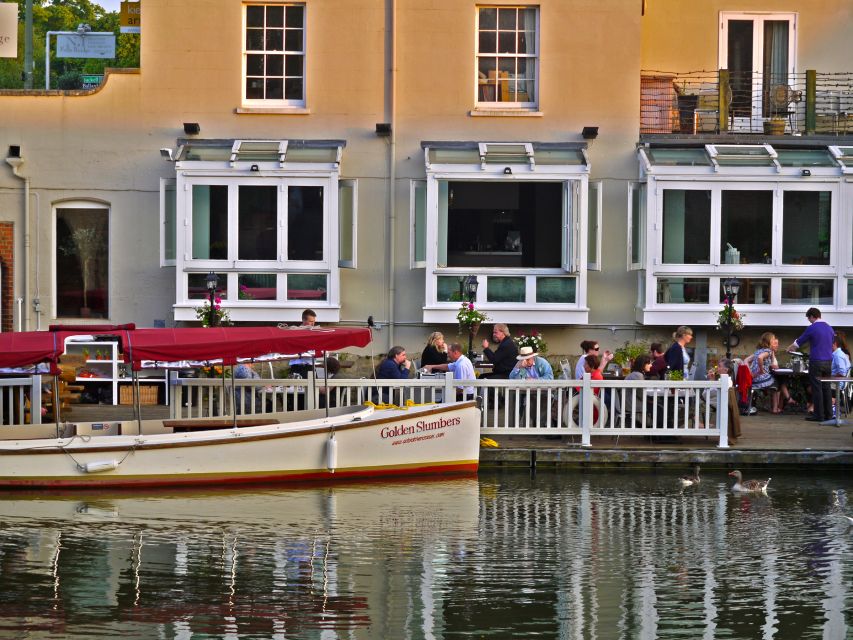 Oxford: Guided Sightseeing River Cruise - A calm way to see Oxford beyond the colleges