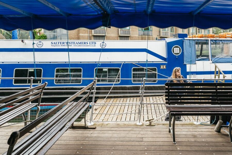 Oxford: River Thames Sightseeing Cruise - A gentle route toward Iffley Lock