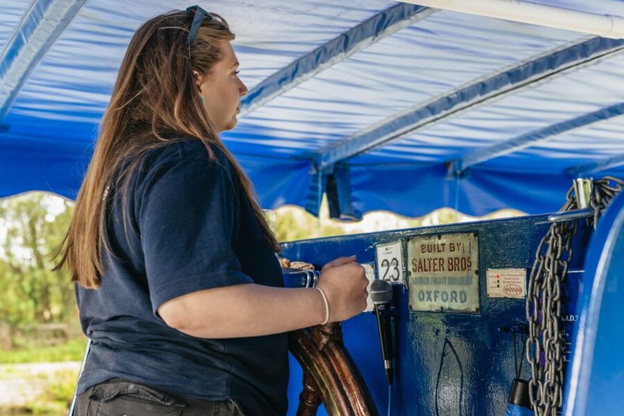 Oxford: River Thames Sightseeing Cruise - Wildlife, rowing, and the Oxford river scene