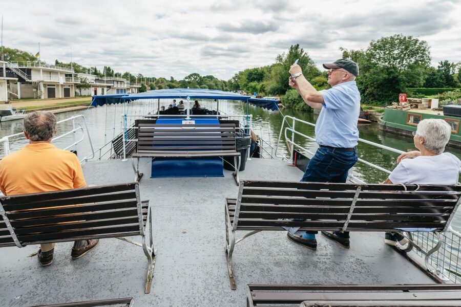Oxford: River Thames Sightseeing Cruise - What the guide adds to the ride