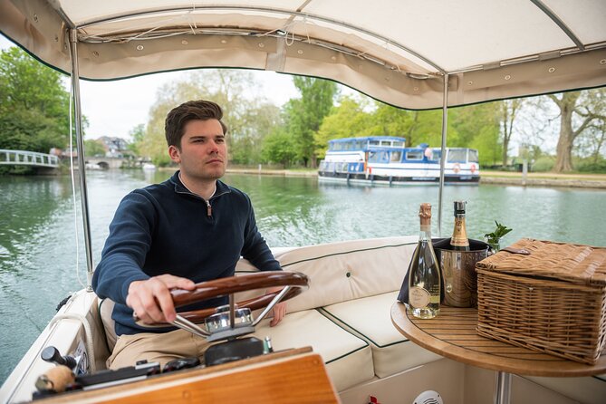 Oxford Sightseeing River Cruise Along The University Regatta Course - Who will enjoy this 45-minute boat ride most