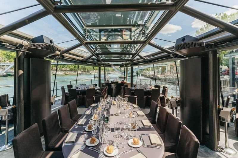 Paris: 2-Hour River Seine Lunch Cruise with 3-course-menu - Service, atmosphere, and the little practical details