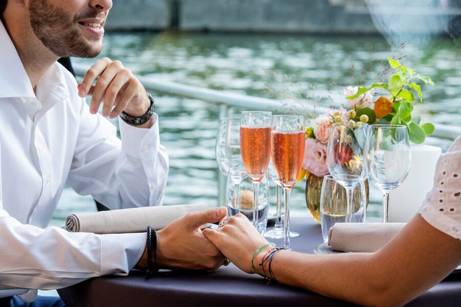 Paris: 3-Course-Dinner Cruise with Wine on the Seine River - Is $116 a fair price?
