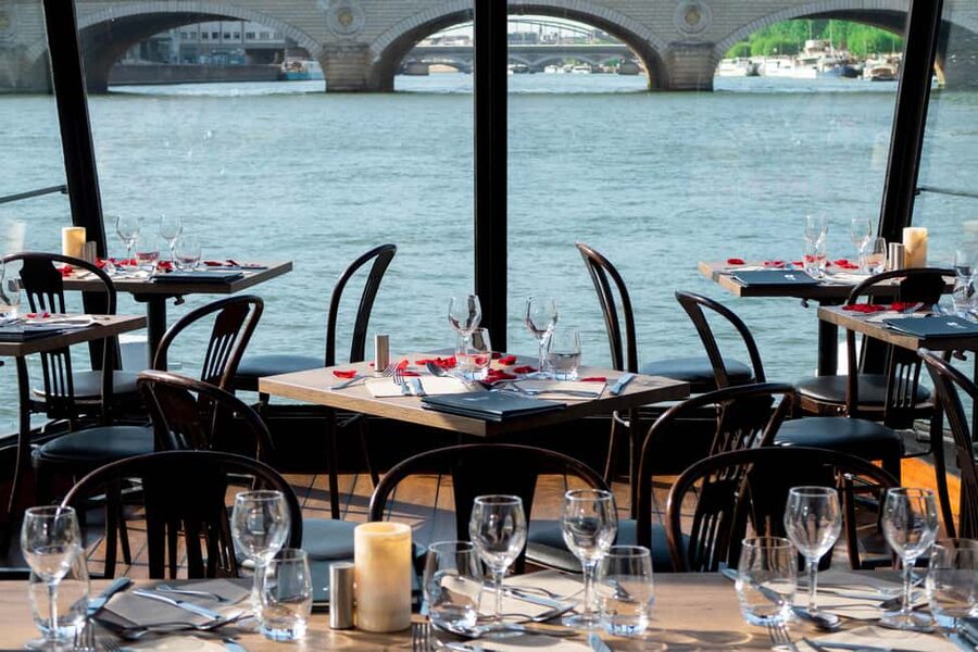 Paris: 3-Course Lunch Cruise on the River Seine - Is $80 good value for Paris?