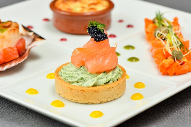 Paris 3-Courses Gourmet Dinner Seine River Cruise with Champagne - Boarding near Musée d’Orsay