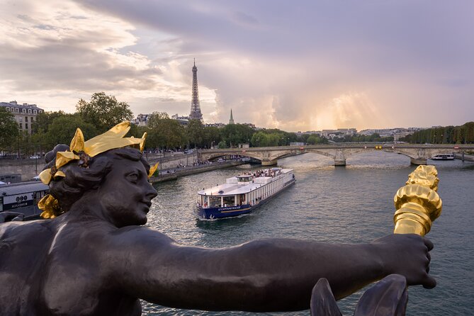 Paris Capitaine Fracasse 3 Course Seine River Dinner Cruise - Seating, photos, and the upper deck