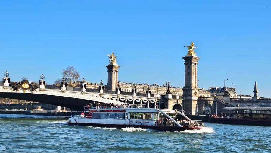 Paris: Cruise from The Canal Saint Martin to The Seine River - The long tunnel beneath Bastille