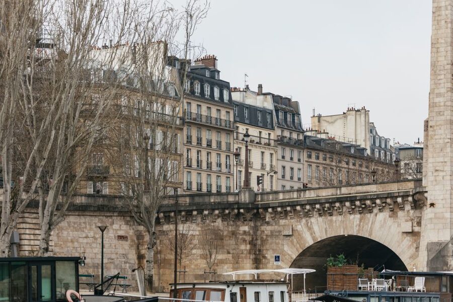 Paris: Cruise on the Saint-Martin Canal and Seine River - What the boat and commentary are like
