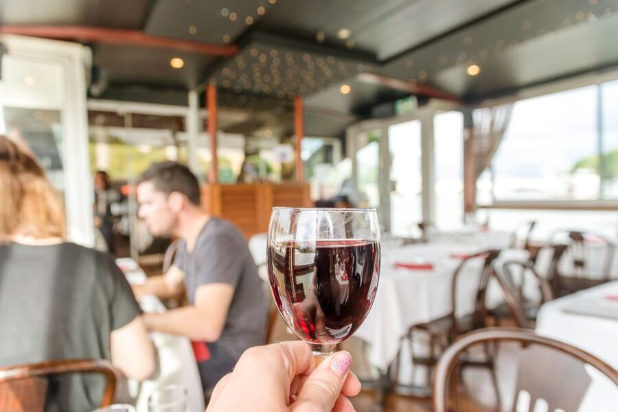 Paris: Early Evening Dinner Cruise on the River Seine - Who should book this cruise
